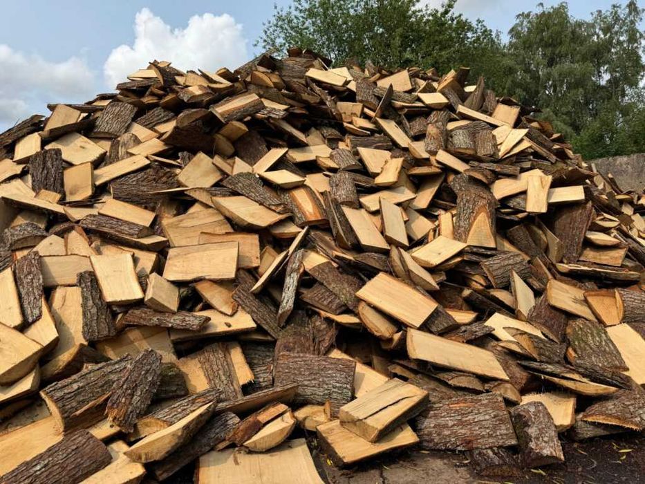 Drewno opałowe dębowe – klocki lub zrzyny • 250 zł/mp • DOSTAWA GRATIS