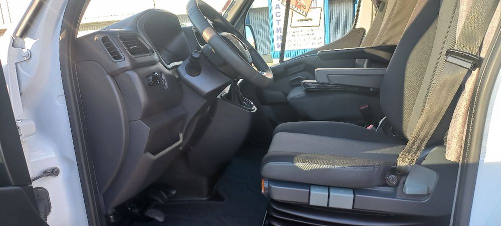 Продам  Renault  Master  2021 р