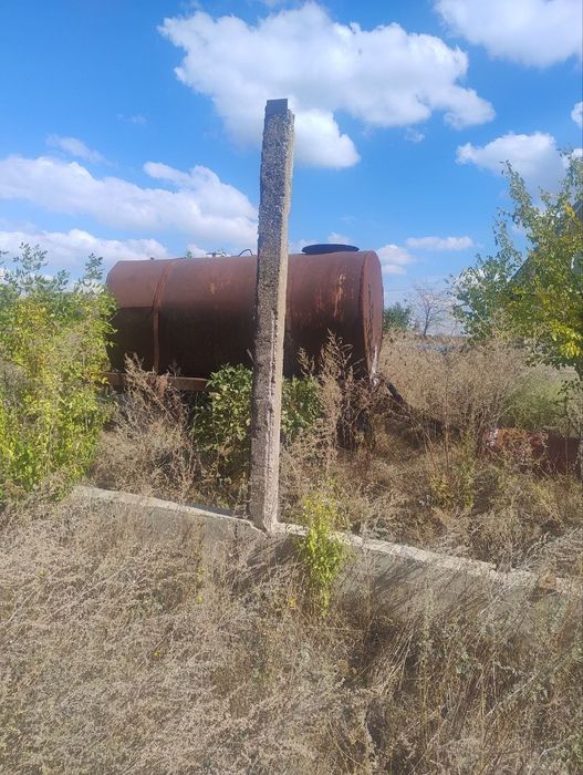 Продам  ёмкость на 8 м³, прицеп