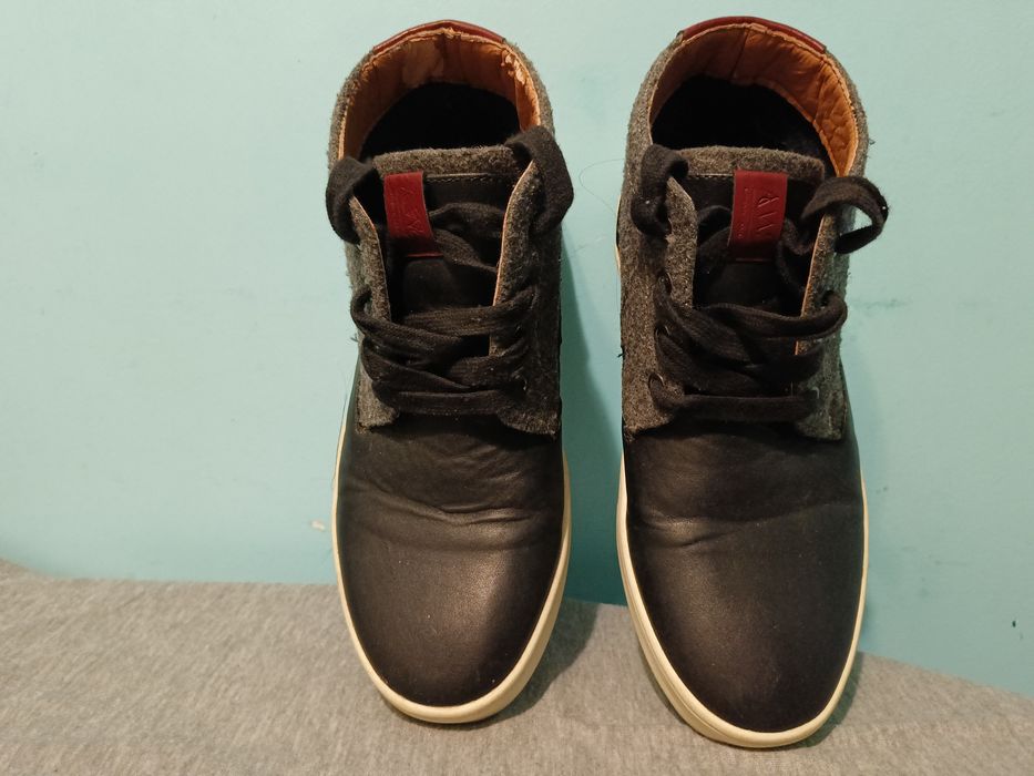 Недорого продам класні чоловічі взуття