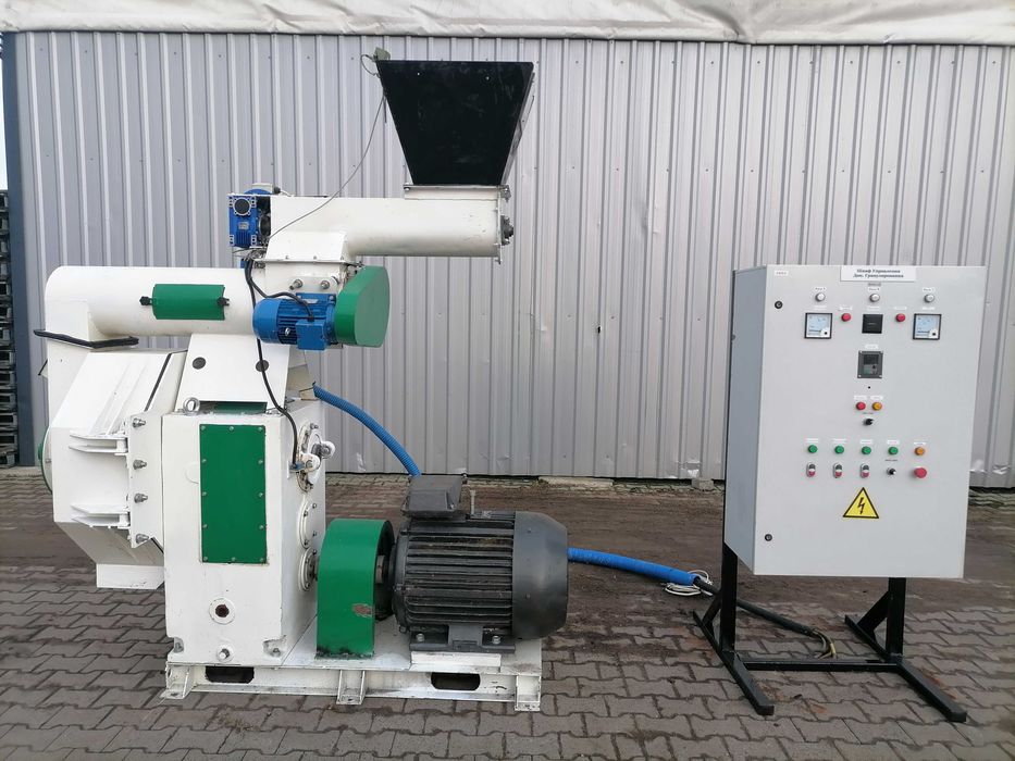 Peleciarka Labecotech rok 2024 przebieg 379 godzin