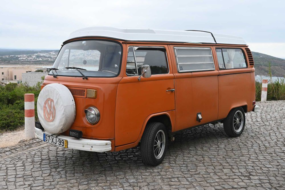 Volkswagen T2 Pão de Forma Bay Window 1973 - Motor Totalmente Reconstruído - Teto Westfalia