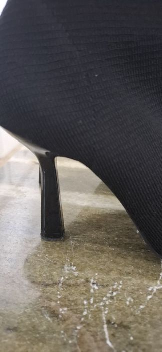 Vendo botins pretos  Lefties