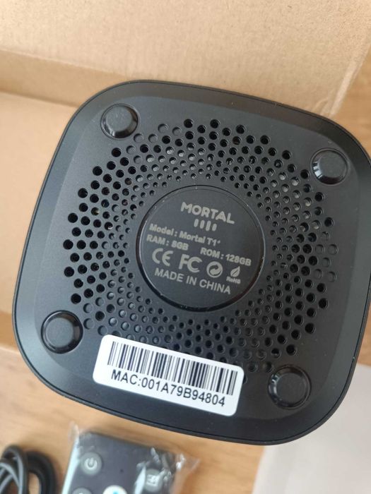 Смарт ТВ Android 16 TV приставка 8Gb/128Gb 4k голос керування