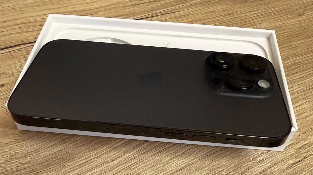 Apple iPhone 14 Pro Dual Sim z wbudowaną pamięcią 256GB z dodatkami