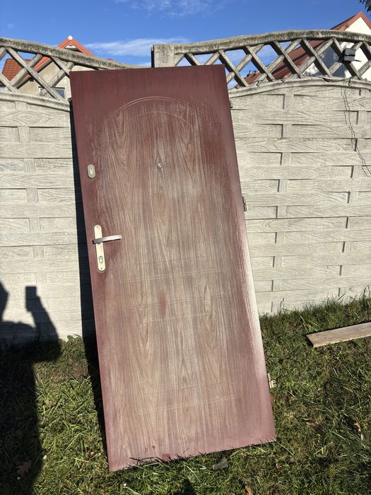 Sprzedam drzwi zewnatrzne