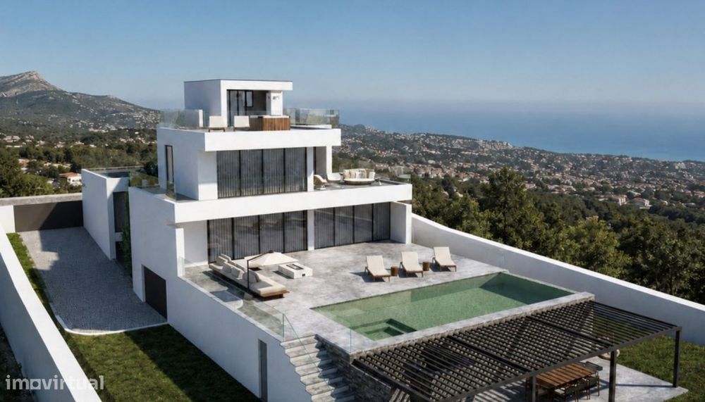 Moradia de luxo V4 com piscina, à venda em Tavira, Algarve
