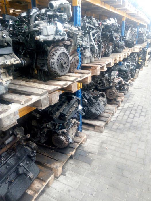 Рено двигун мотор двигатель 9 11 19 21 лагуна меган kangoo clio scenic