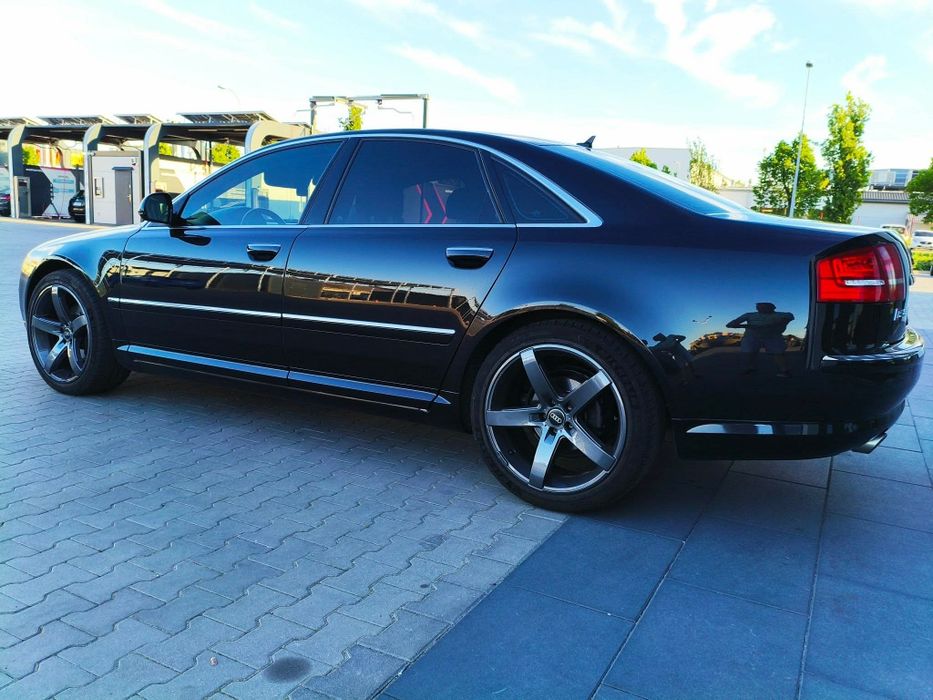Sprzedam bardzo ładny egzemplarz Audi A8 D3 w super stanie