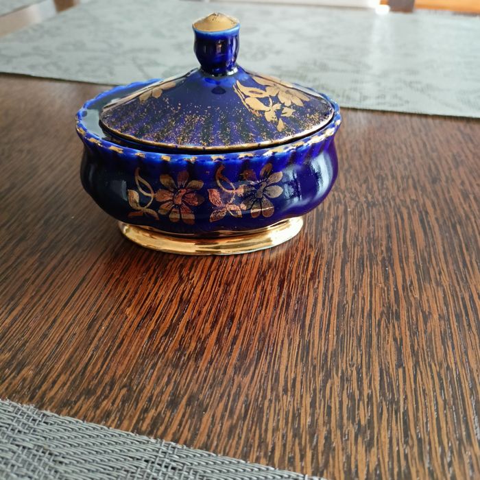 Cukiernica plus wazonik