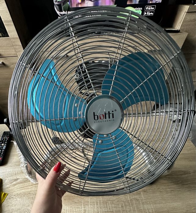 Wentylator podłogowy Fresco Inox USFF-108C 50 cm 75 W