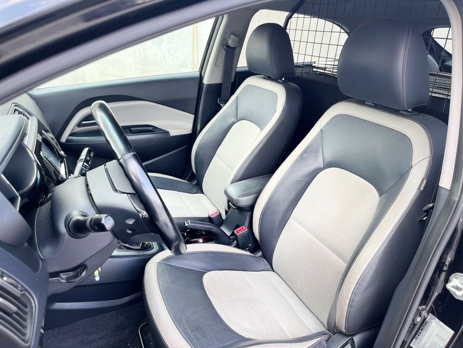 Kia rio 1.1 crdi van comercial