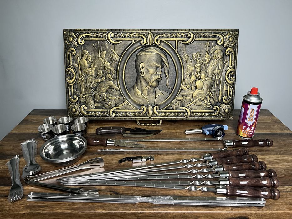 Деревʼяний кейс з шампурами