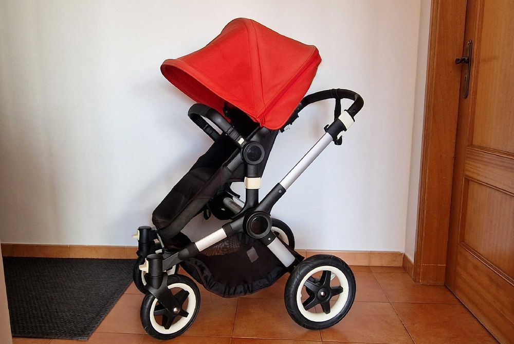 Carrinho de bebé Bugaboo com ovinho MaxiCosi