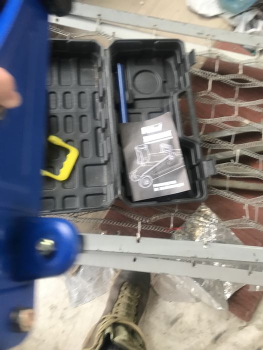 Домкрат Vitol новий