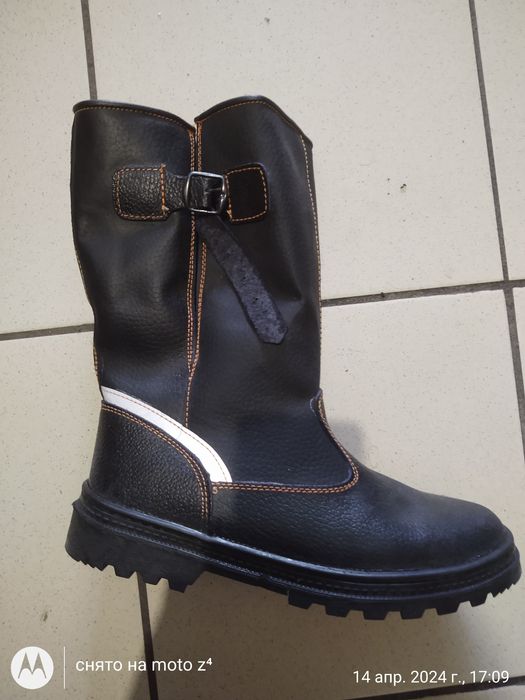 Сапоги,чоботи,ботинки зимові,робочі.