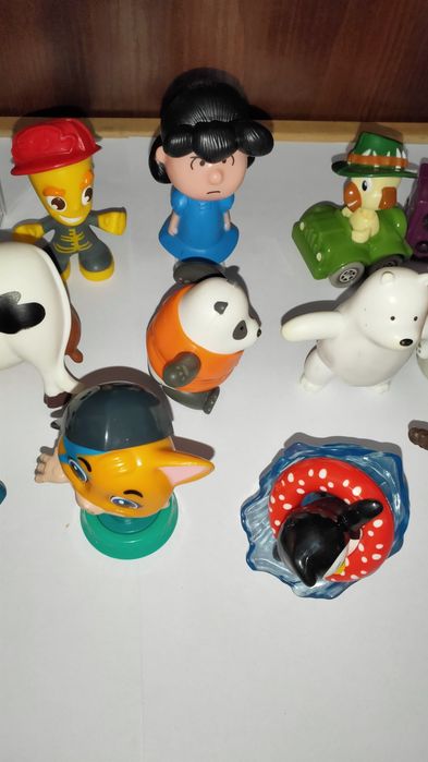Zestaw figurek McDonald różności drobiazgi