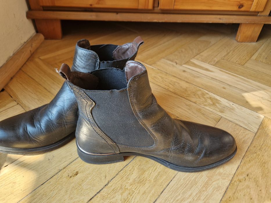 Sztyblety czarne skórzane rozmiar 39