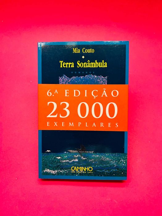 Terra Sonâmbula - Mia Couto (ass. pelo autor)