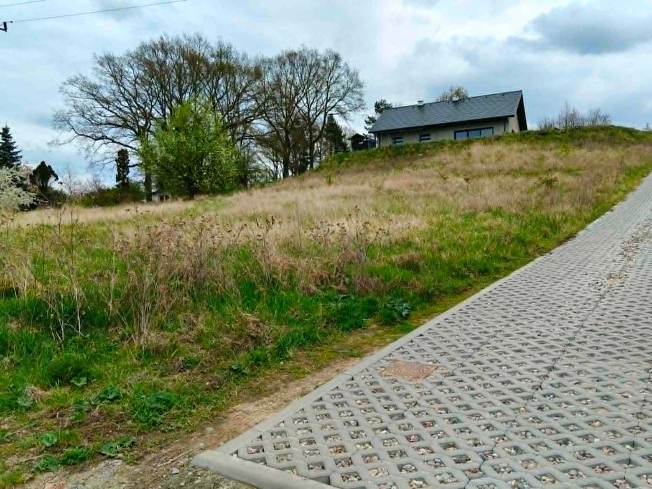 Sprzedam działkę budowlaną - Widok 3