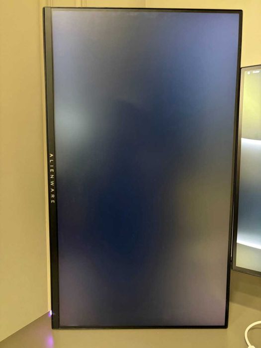Монитор Dell Alienware 240