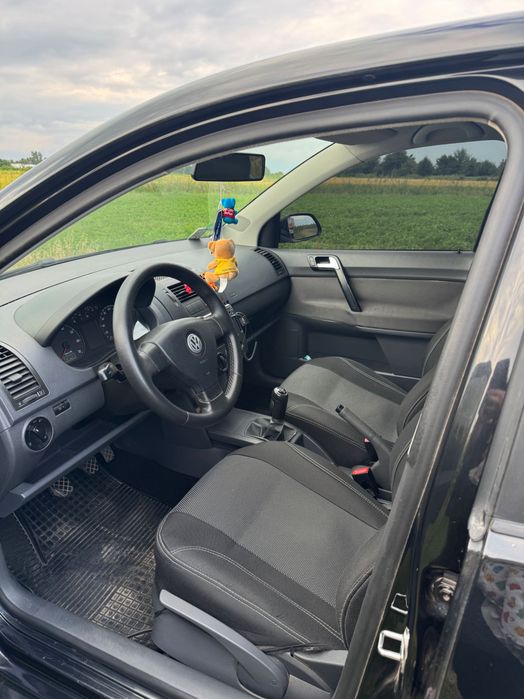 Автомобіль Volkswagen polo