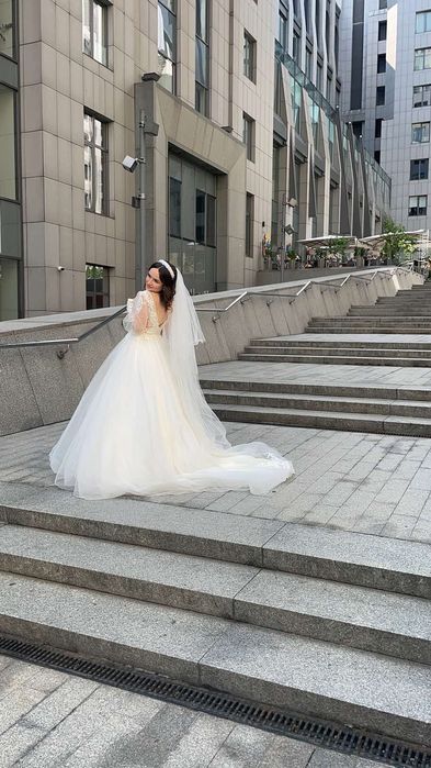 Весільне сукня в гарному стані