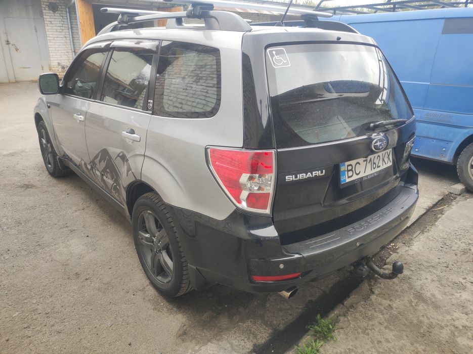 Субару Форестер SH 2.5