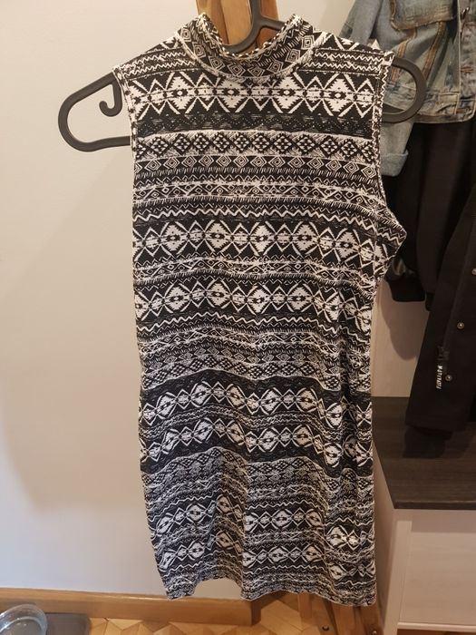 Sukienka we wzory atmosphere s