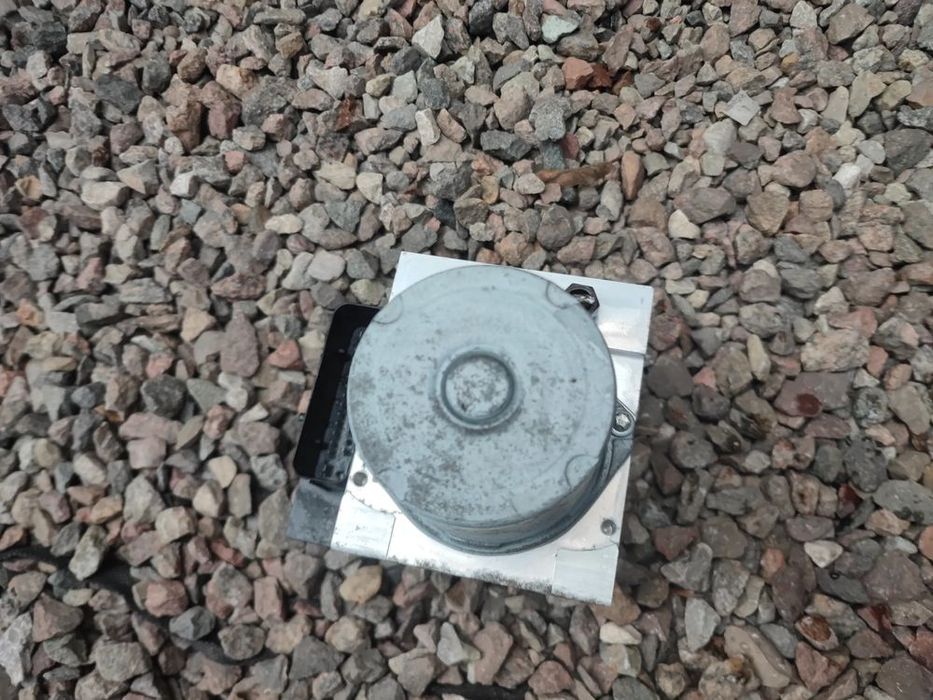 bmw e60 / e61 / e60lci / e63 / e64 oryginalna pompa abs / pompa dsc ac