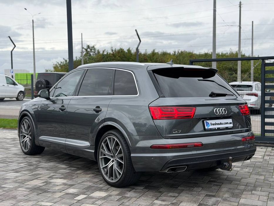 Audi Q7 2015 freshauto