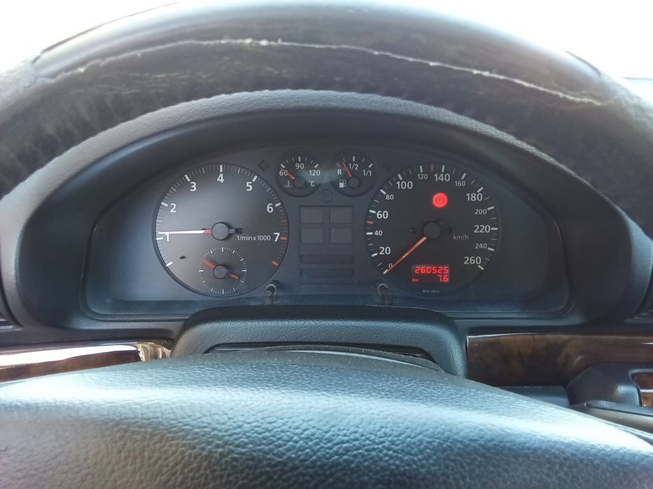 Audi A4  1.6 Gasolina