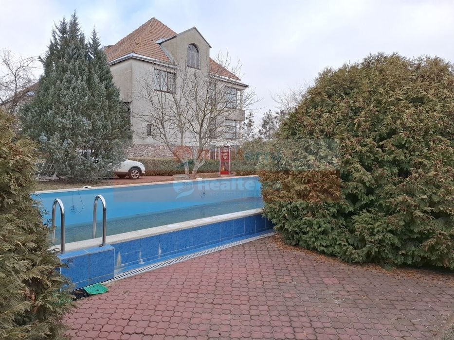 Без %. Продаж будинку 560м2 з гаражем, 70соток, Радомишль