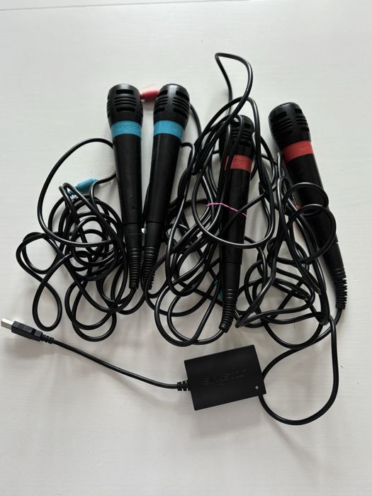 Singstar na Ps2 8 gier i 4 mikrofony
