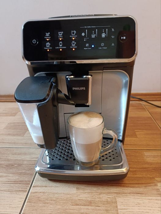Кавомашина Philips EP3246 LatteGo Відмінний стан Вибір