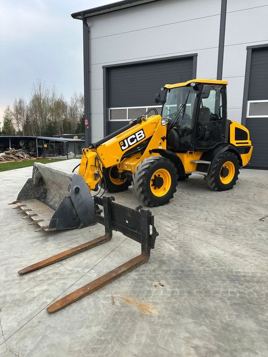 JCB ŁADOWARKA TELESKOPOWA TM220 T4A STAN JAK NOWY