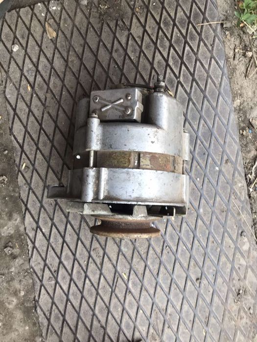 Продам Генераторы Трактор Газ -Зил