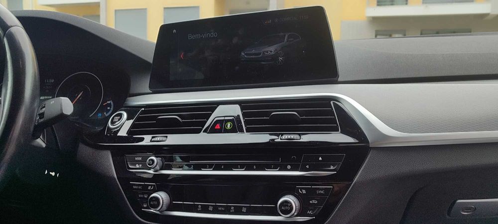 BMW 530e  híbrido plug in 2021