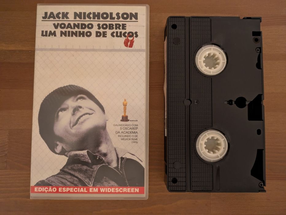 VHS " Voando sobre um ninho de Cucos " 1975 (Opt. Estado)