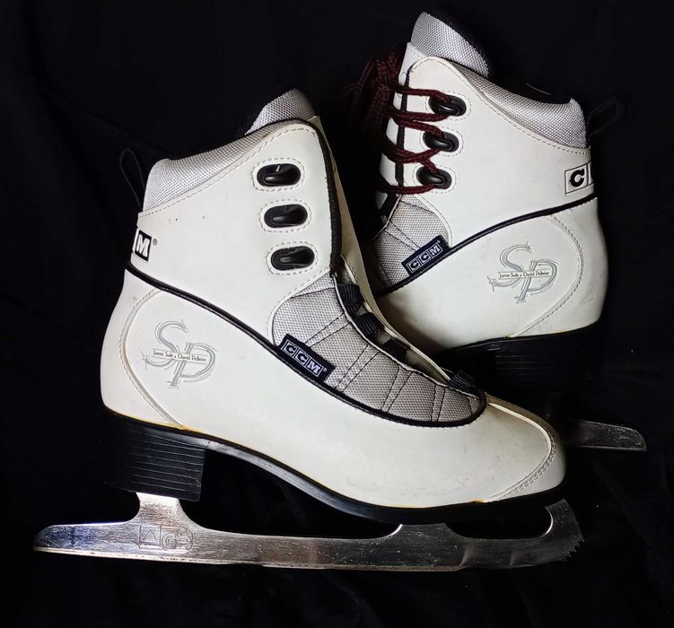 Ковзани CCV CHAMPION DELUXE 200 для дівчаток розмір 6(37),б\в.