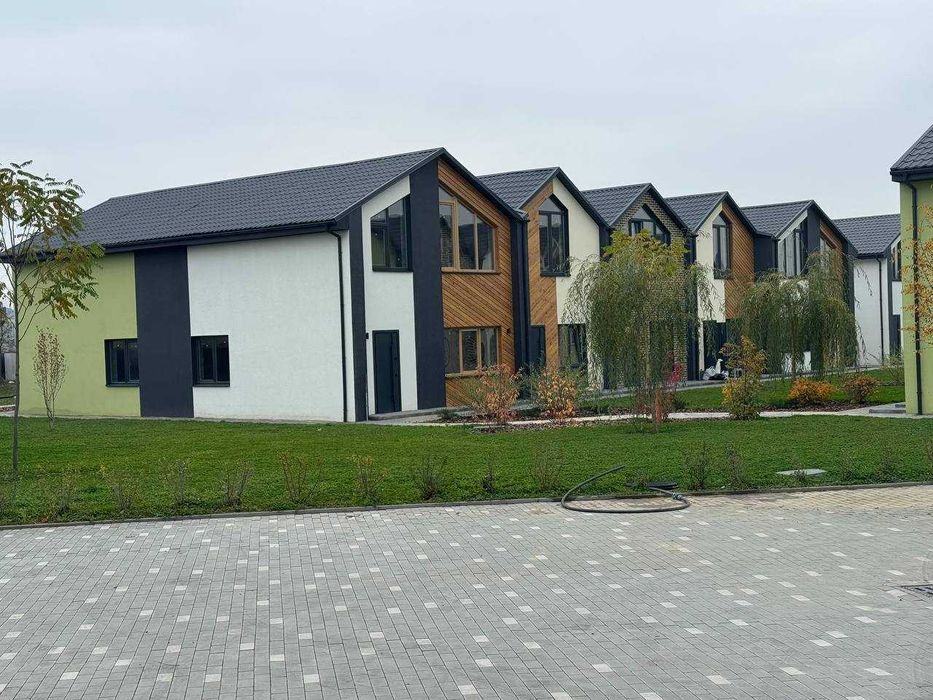 Продам таунхаус 77 м2 від власника PROMІSTO ,Бровари 100 метрів,без %