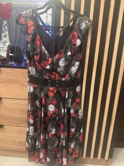 Guess sukienka S
