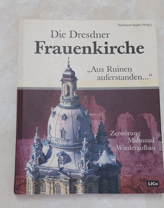 Livro alemão da Igreja de Dresden
