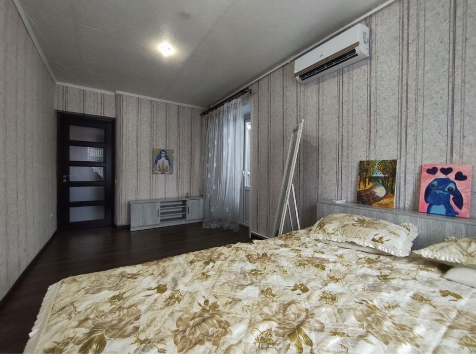 Продаю ТЕПЛУ квартиру, є БАЛКОН. Ірпінь, біля Версаль Парку. Газ!