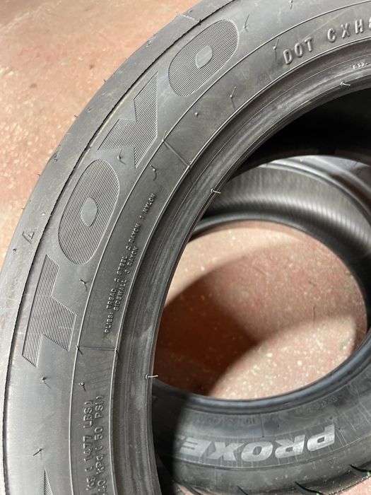 Toyo R888 195/50R16 e 225/45R17