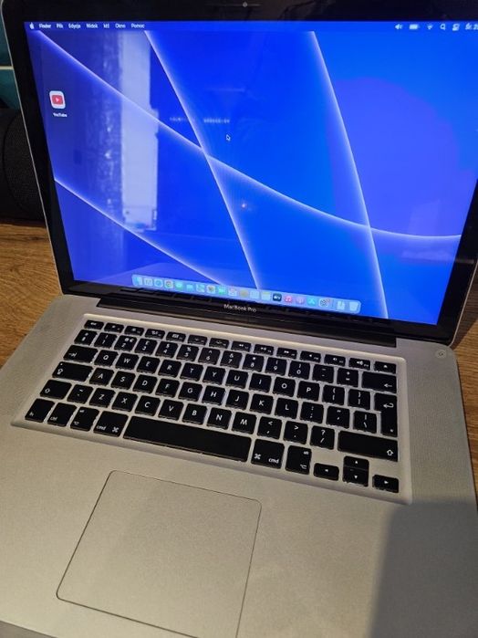 MacBook Pro 15 stan idealny SSD 256gb