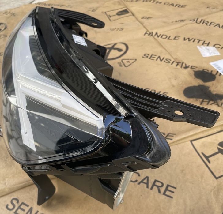 Farol condutor dacia sandero 2023 em diante
