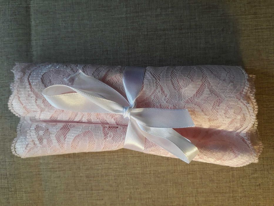 Renda cor de rosa