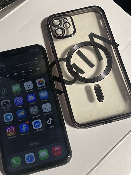 Айфон 11 64 гб ідеальний стан