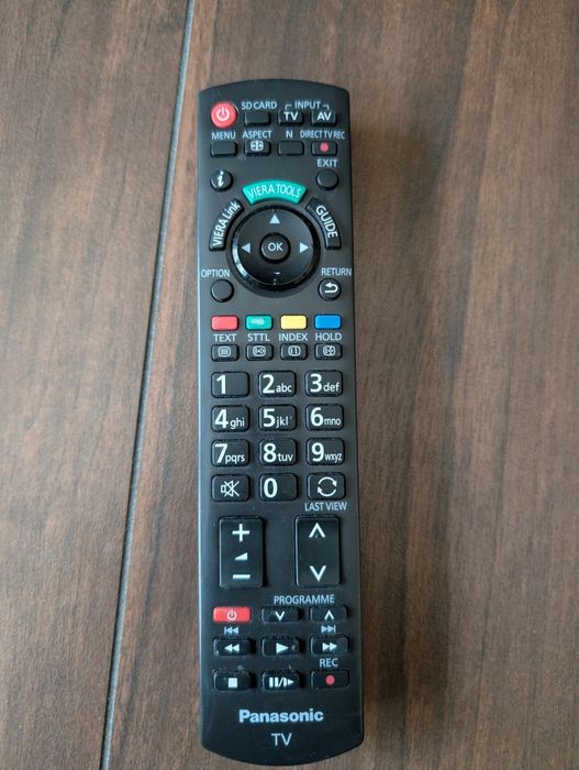 Panasonic TX P42VT20 +  Tuner DVB-T2